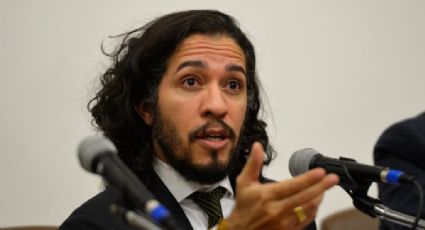 Jean Wyllys derrota Carluxo e Eduardo Bolsonaro na Justiça