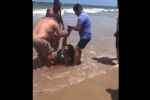 IMAGENS FORTES: Adolescente tem braço dilacerado por ataque de tubarão em Pernambuco