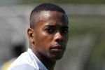 Robinho é o único que está preso dos seis acusados pelo estupro; entenda a razão