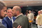 "Dar facada no seu bucho": Eduardo Bolsonaro acionado no Conselho de Ética por ameaça a petista