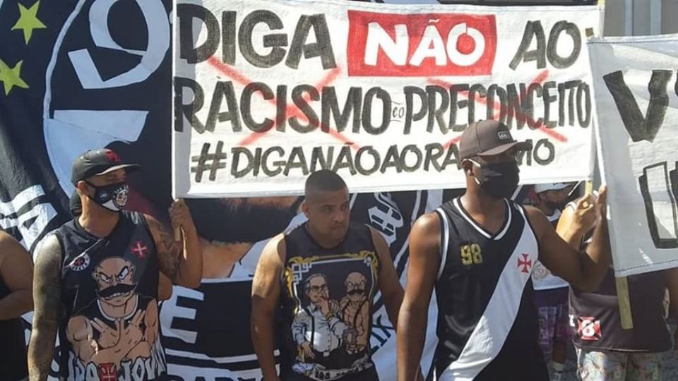 Ex-Vasco acusa sósia de rival de racismo