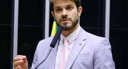 Deputado do União Brasil teria pago funcionários de ONG com dinheiro público