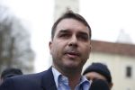 Flávio Bolsonaro tenta mudar definição de milícia e é humilhado por colega