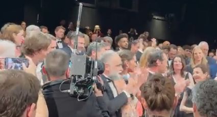 VÍDEO: “Viva Lula!”, diz cineasta brasileira que concorre em Cannes após sessão