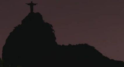 Cristo Redentor sem luz em apoio a Vini Jr.