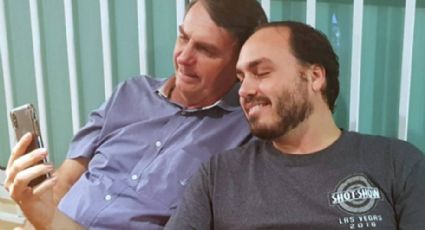 Carlos Bolsonaro some totalmente das redes sociais em dia de operação da PF contra seu pai