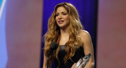 VÍDEO: Shakira recebe prêmio Mulher do Ano e faz discurso fulminante