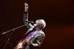 Gilberto Gil fala sobre relações com outros homens e afirma que "todo mundo é bissexual"