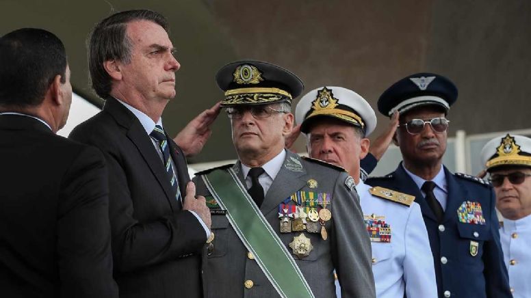 Reportagem do FT confirma golpismo criminoso de Bolsonaro e cúpula militar