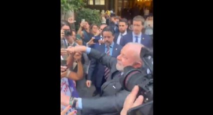 VÍDEO: Lula é recebido como popstar na porta de hotel em Paris