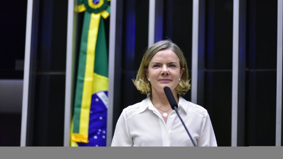 Gleisi não deixa barato para Bolsonaro e defende a reforma tributária