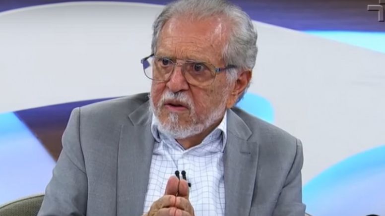 Carlos Alberto de Nóbrega volta a falar sobre o presidente Lula não ter diploma