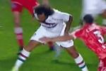 VÍDEO - IMAGENS FORTES: Marcelo, do Fluminense, quebra sem querer a perna de jogador do Argentinos Juniors