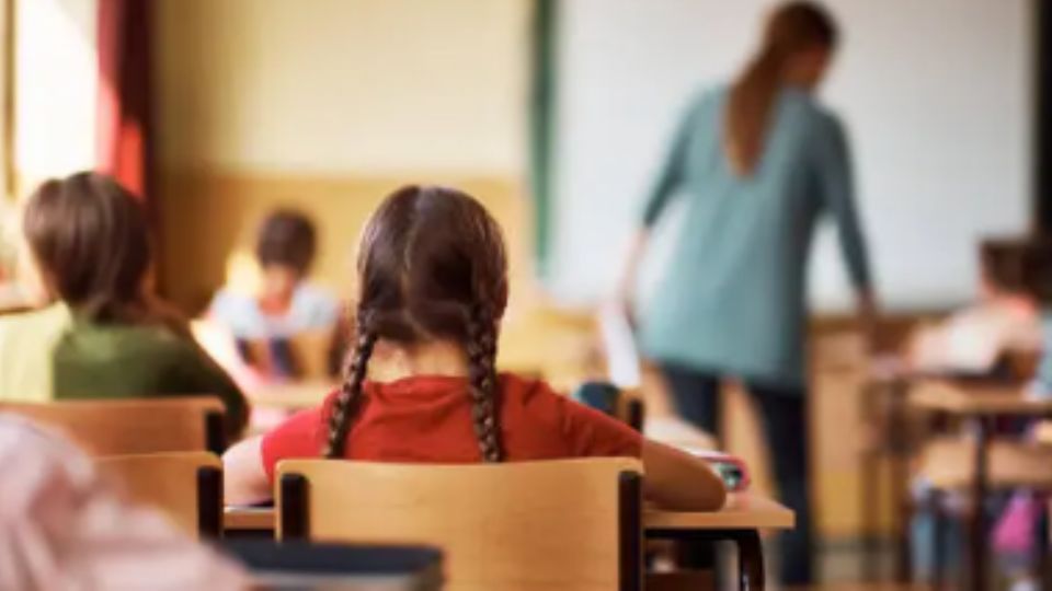 42% dos responsáveis entrevistados alegaram que não há escolas ou vagas na região em que vivem