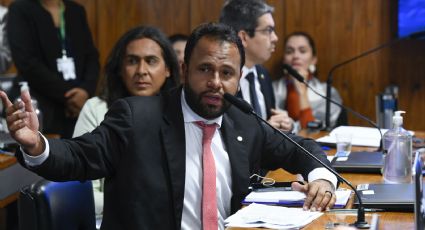 Há elementos para prisão preventiva de Bolsonaro, afirma deputado Henrique Vieira