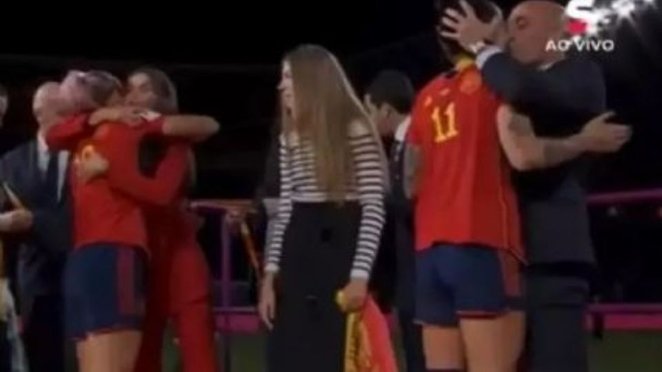 Momento do beijo.