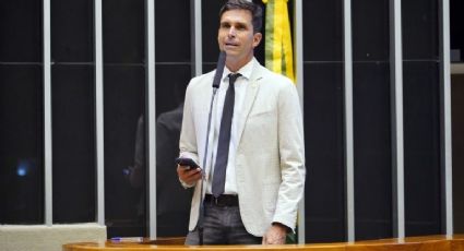 "Votei errado": único deputado a votar contra aumento do salário mínimo é bolsonarista