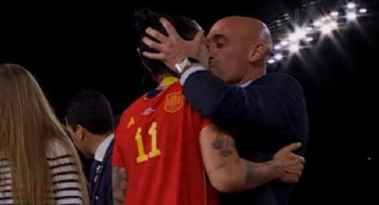 Fifa anuncia suspensão de dirigente espanhol por beijo em jogadora campeã mundial