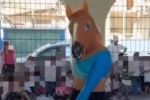 O que é "Cavalo Tarado", peça apresentada em escolas do Rio que enfureceu prefeito