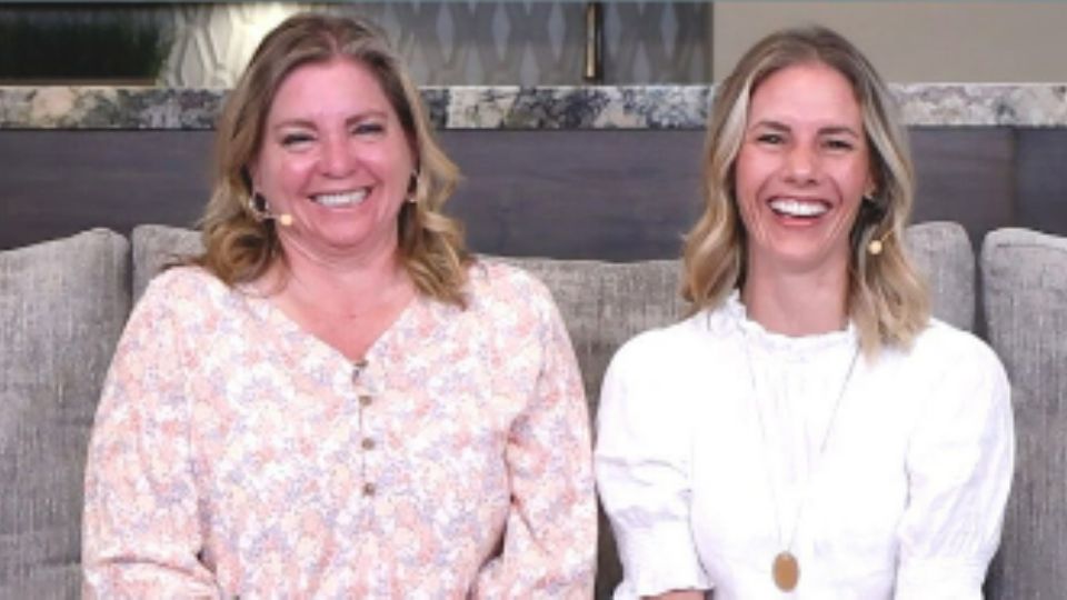 Ruby Franke (à direita) e Jodi Nan Hildebrandt.