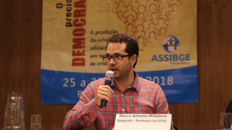 Soja brasileira sai da fazenda e é do capital internacional, diz pesquisador
