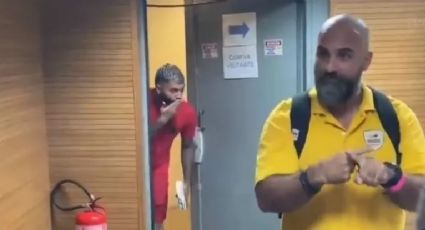 VÍDEO: Gabigol invade coletiva e manda beijinho para Dorival Jr.