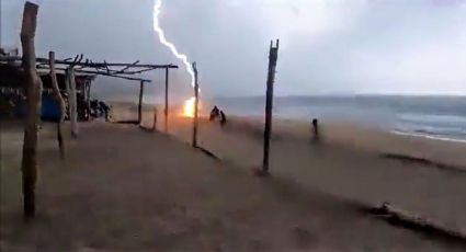 IMAGENS FORTES – VÍDEO: Raio cai em praia e mata instantaneamente 2 pessoas