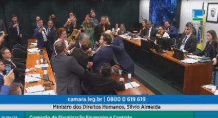 VÍDEO: Deputado Evair de Melo agride Janones em plena sessão da Câmara