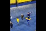 VÍDEO – Torcedores do Boca Jrs usam tecnologia para chamar brasileiros de “macaco”