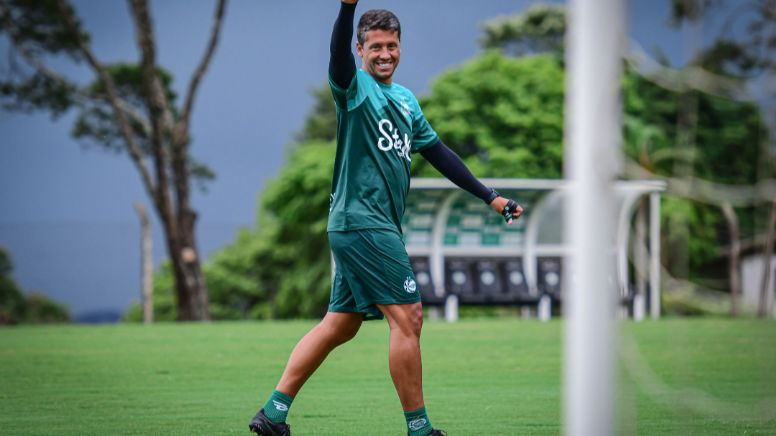 Thiago Carpini pode ser o novo Cilinho ou o novo Doriva