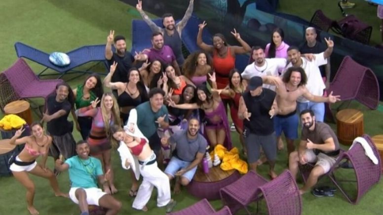 VÍDEO – Sister quebra o pé e é acolhida por companheiros de BBB 24