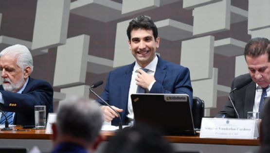Pix parcelado, que será lançado pelo BC em setembro, ajudará o varejo, diz Galípolo
