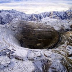 Roubo de recursos por trás de emergência climática, denuncia grupo