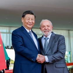 Fábrica de chips, concorrente do McDonald's e Ifood: os investimentos que Lula trará da China
