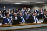Foto ilustrativa de la nota titulada: Reforma tributária: Bolsonaristas conseguem tirar armas do "imposto do pecado"