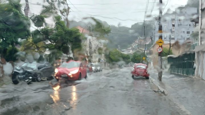 Baixada Santista registra temporal com ventos que podem chegar a 100 km/h