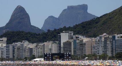 Privatização das praias: Flávio Bolsonaro cria narrativa surreal em favor da PEC