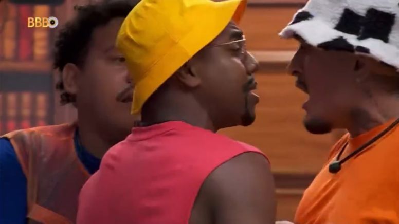 Treta no BBB 24: Brothers quase se pegam e briga dá origem ao termo ‘calabreso’