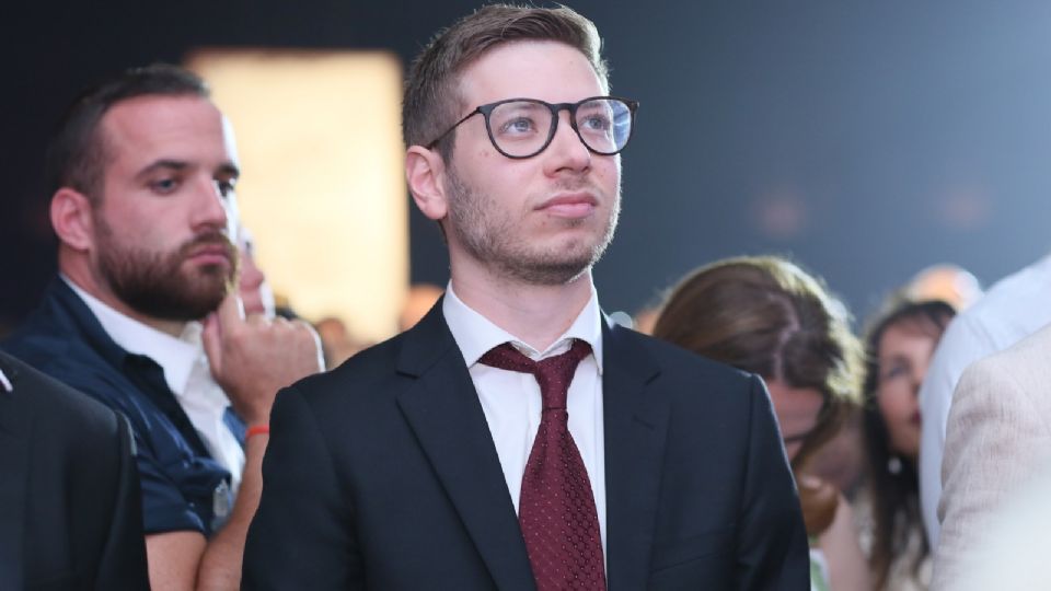 Yair Netanyahu é criticado por se manter em Miami durante guerra