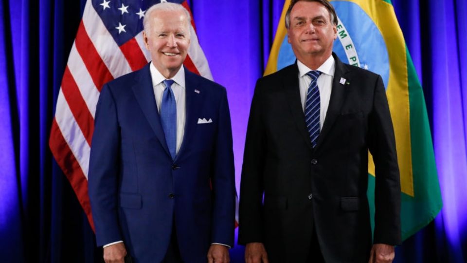 Joe Biden e Jair Bolsonaro em encontro bilateral no ano de 2022