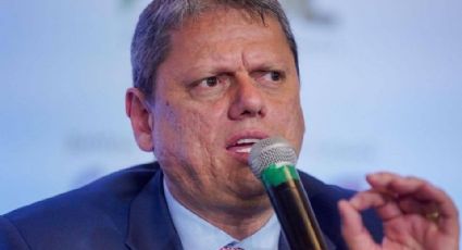 Tarcísio anuncia sucateamento de delegacias da mulher em pleno Dia Internacional da Mulher