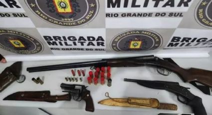 Com várias armas e bêbado, homem ameaça pessoas na rua em cidade do RS