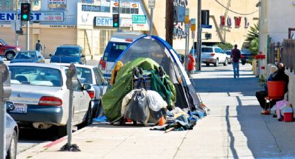 Flórida proíbe pessoas em situação de rua de dormir em vias públicas