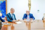 Mercado Livre, que apoia Milei na Argentina, se reúne com Lula e anuncia 6,5 mil empregos no Brasil