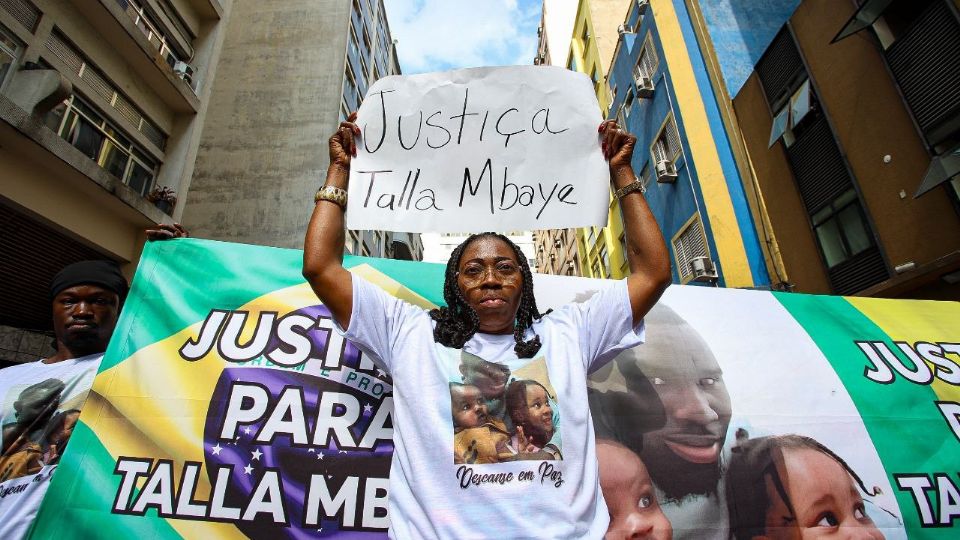 Manifestação pede justiça por Talla Mbaye