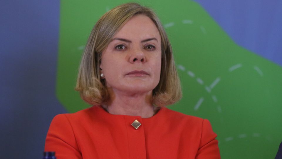 Presidenta do PT pressiona pela saída de Campos Neto desde o início do ano passado