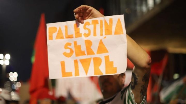 Estudantes da USP iniciam acampamento em defesa da Palestina