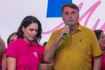 Bolsonaro destila machismo ao ser indagado sobre Michelle ser candidata à Presidência