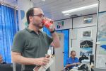 Depois de Michelle, Carlos Bolsonaro incita ataques a Daniela Lima, da GloboNews