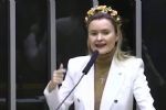 VÍDEO - Julia Zanatta usa racismo e transfobia para atacar Erika Hilton: "cabelo não é dela"